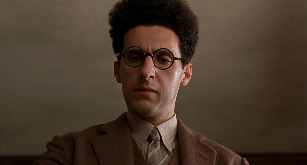 John Turturro als toneelschrijver Barton Fink